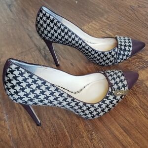VINCE CAMUTO sz 9 STILETTO PORSPERA, BROWN HOUNDSTOOTH